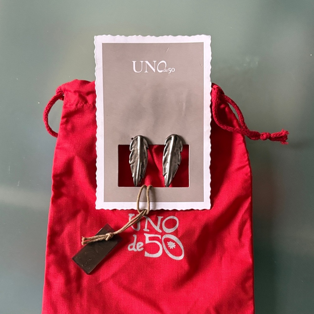 UNO de 50 Metallic Leaf Earrings